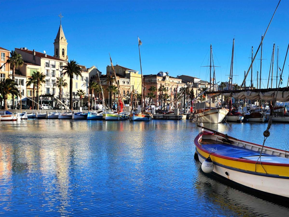 Escapade A Sanary, Au Coeur Du Village, 200M Du Port,Clim,Wifi,Parking Екстериор снимка